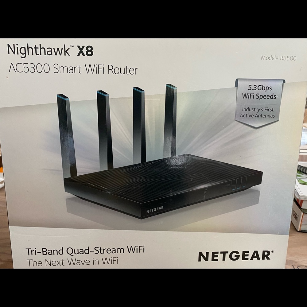 NETGEAR Nighthawk AC5300 X8 WiFi router